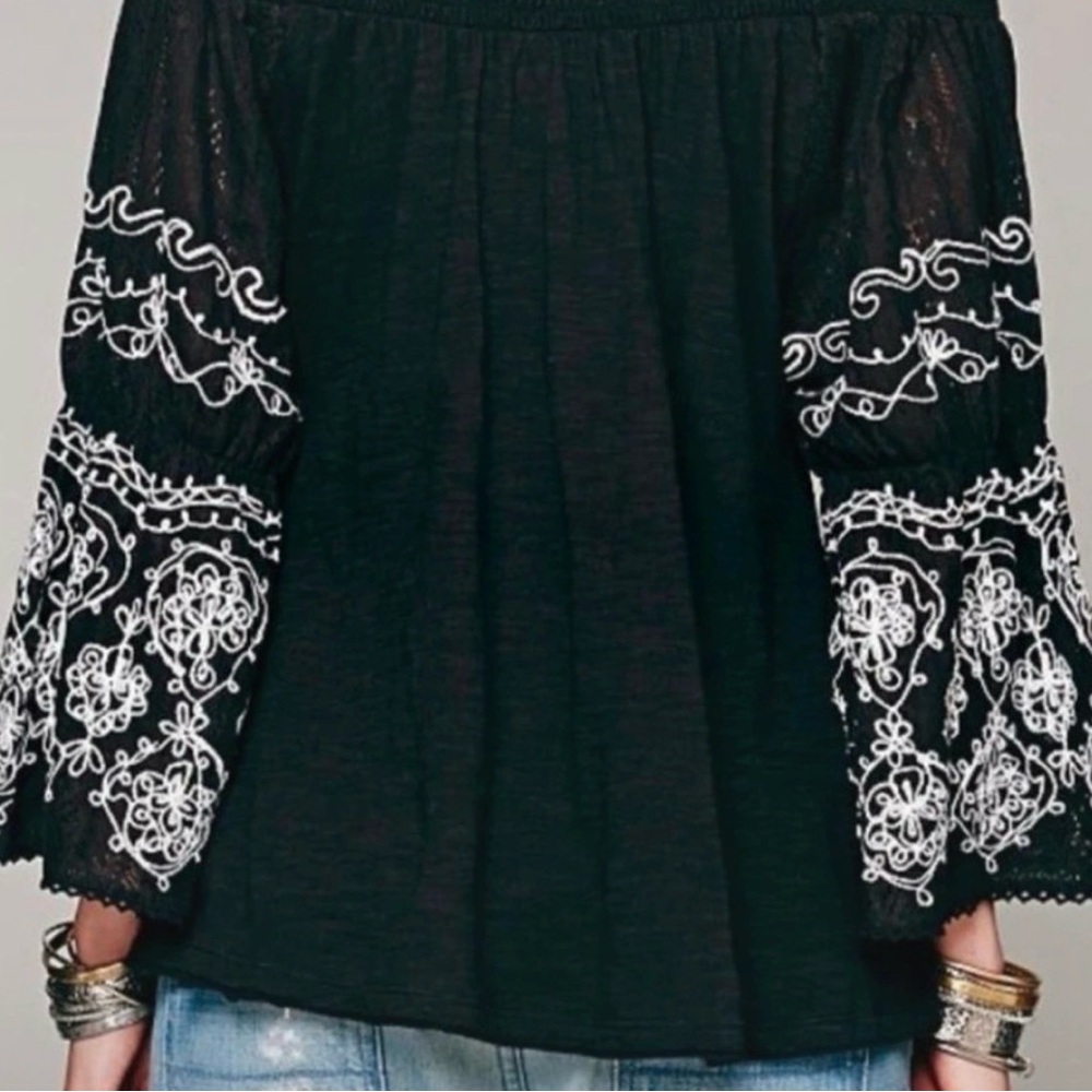 Free People Acapulco Embroidered Off The Shoulder Bell Sleeve Boho Blouse S - Picture 3 of 7